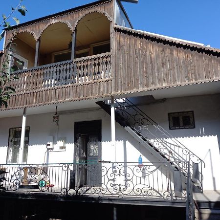 H.A.S.K Bed and Breakfast Gjumri Exteriör bild